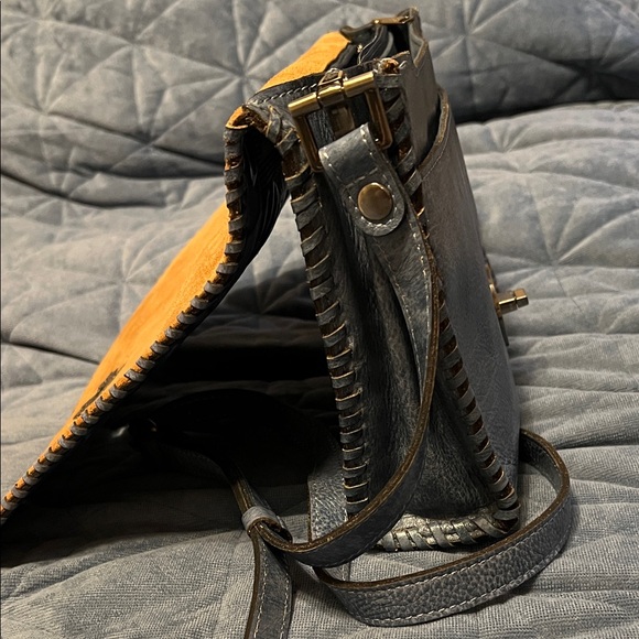 Patricia Nash Ilina Floral Cutout Leather Crossbody Bag - Picture 14 of 16